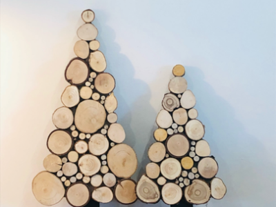 Sapin de noël en rondin de bois