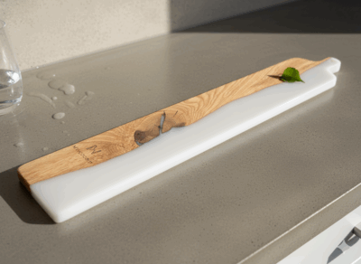 Planche à tapas bois et résine d'époxy