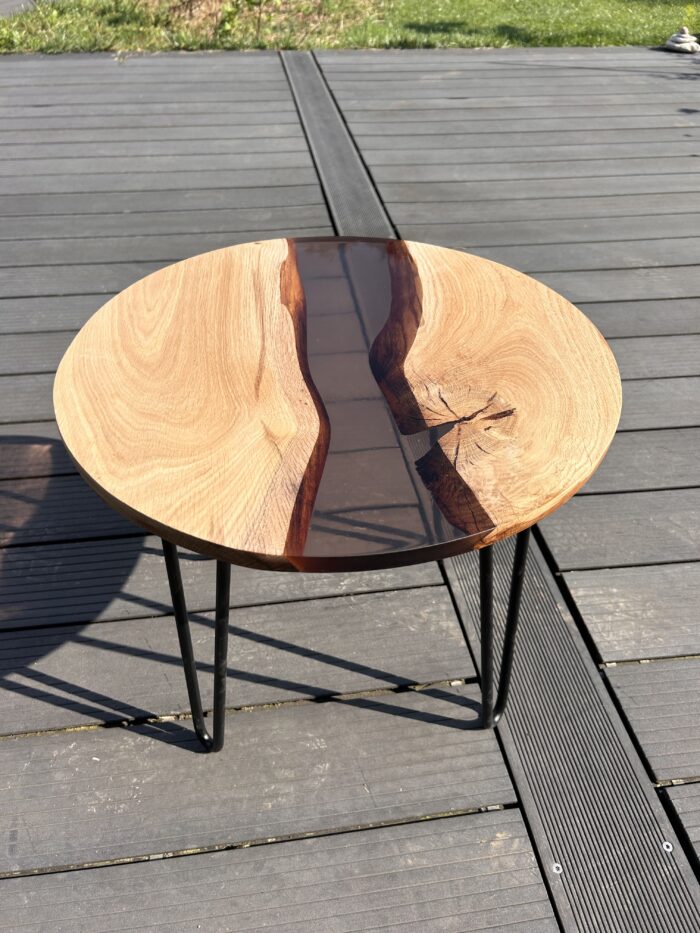 Table basse ronde bois & résine noire – Fabrication artisanale – Image 4